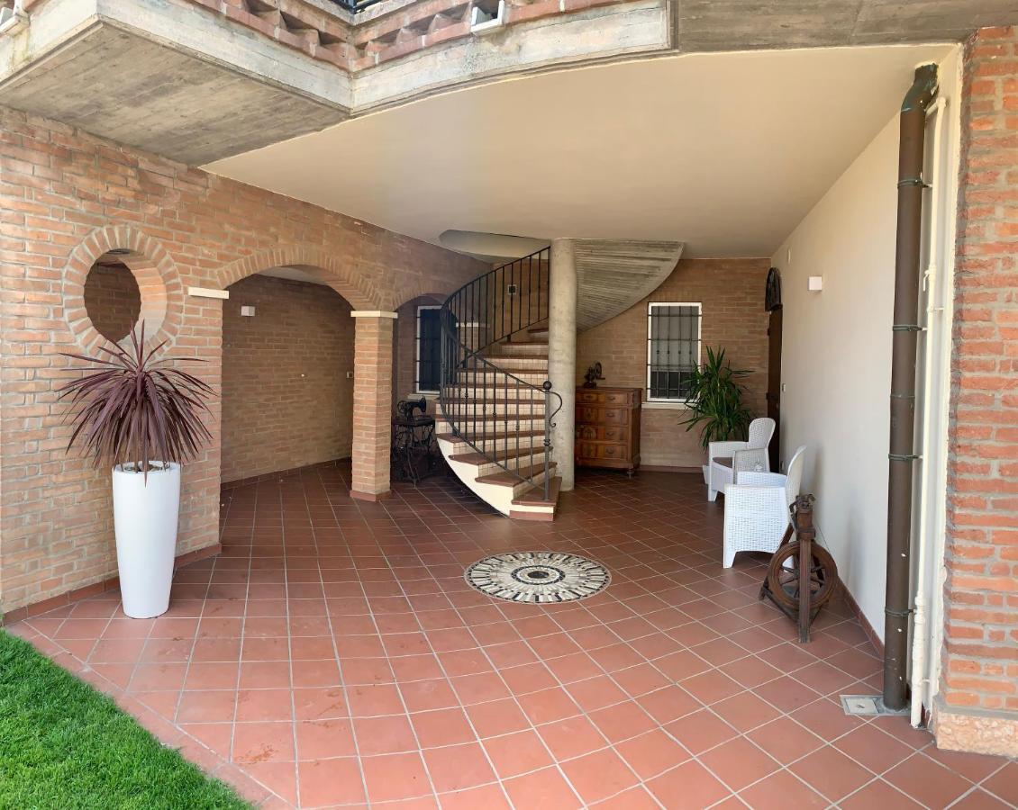 Villa Oasi Ферара Екстериор снимка