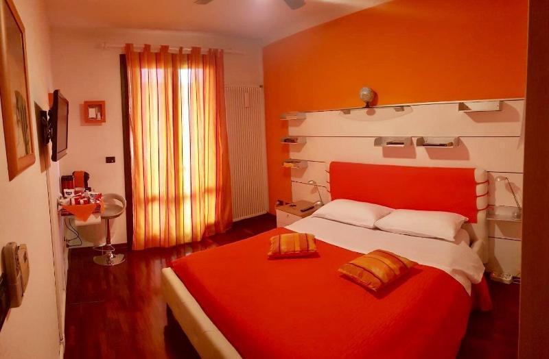 Villa Oasi Ферара Екстериор снимка