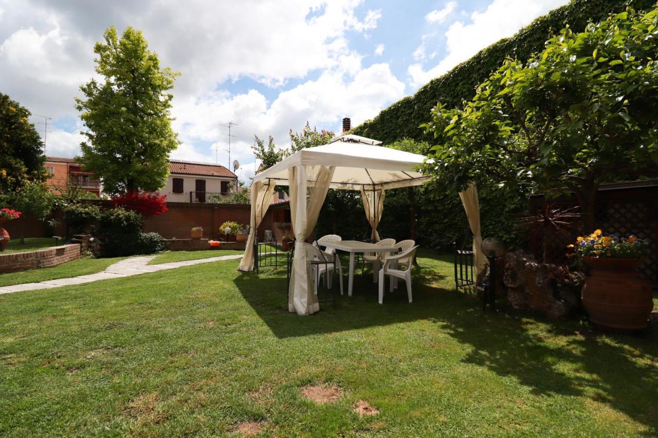 Villa Oasi Ферара Екстериор снимка